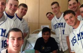 Mariner Baseball Team Visits Children’s Hospital during Florida Trip Mariner Baseball Team Visits Children’s Hospital during Florida Trip